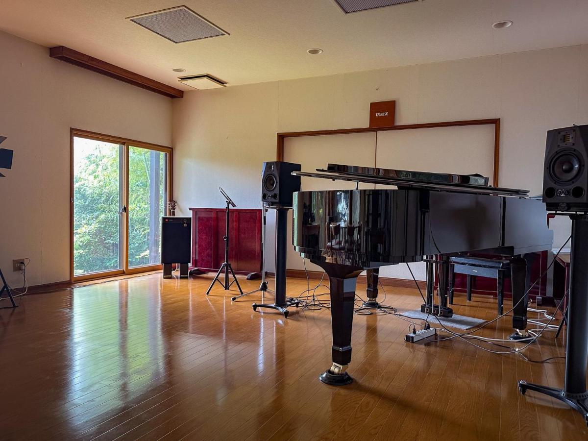 ホテル 123Music 熱海市 エクステリア 写真